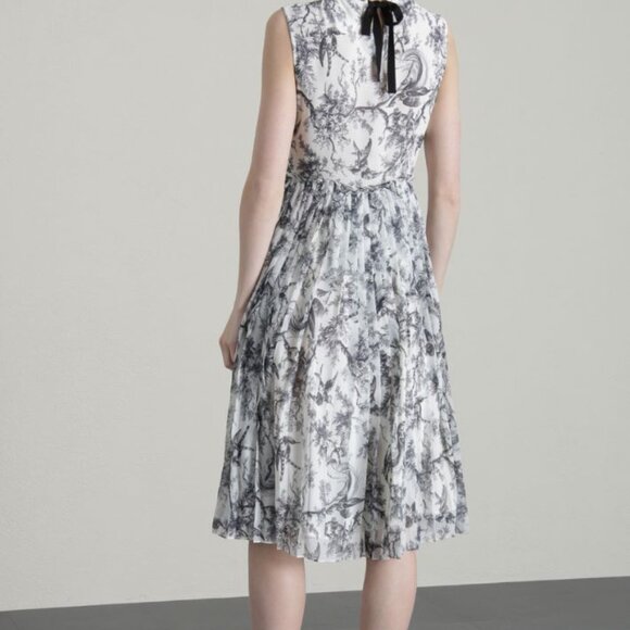 MAXMARA Studio Flares Dress with 3D embellishments - Picture 4 of 15